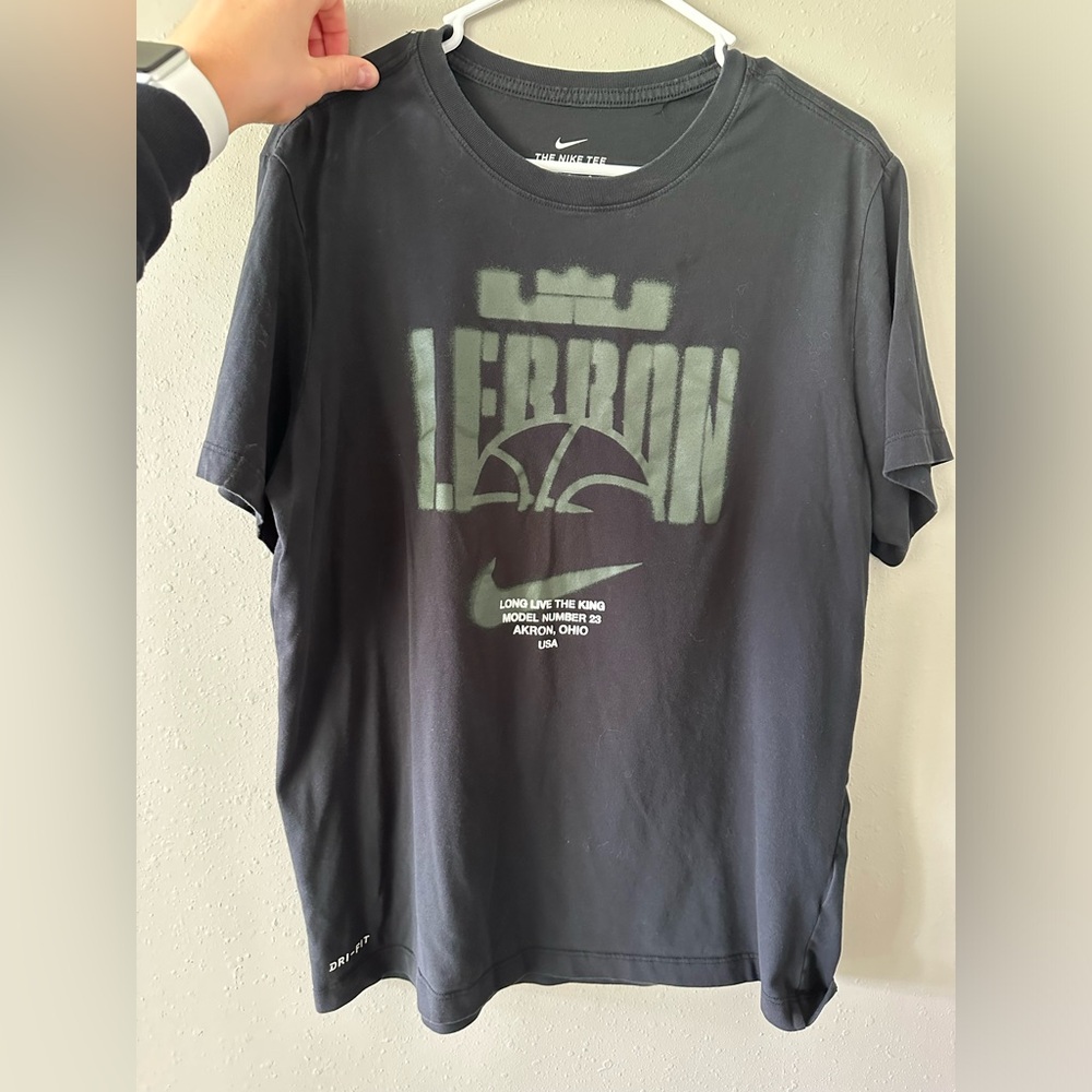 Greyish-Black Nike Lebron T-shirt. Super cute, size large!